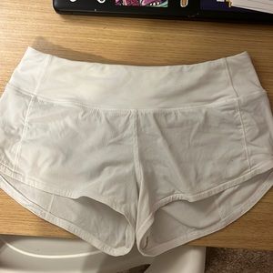 Lululemon low rise speed up shorts size 2